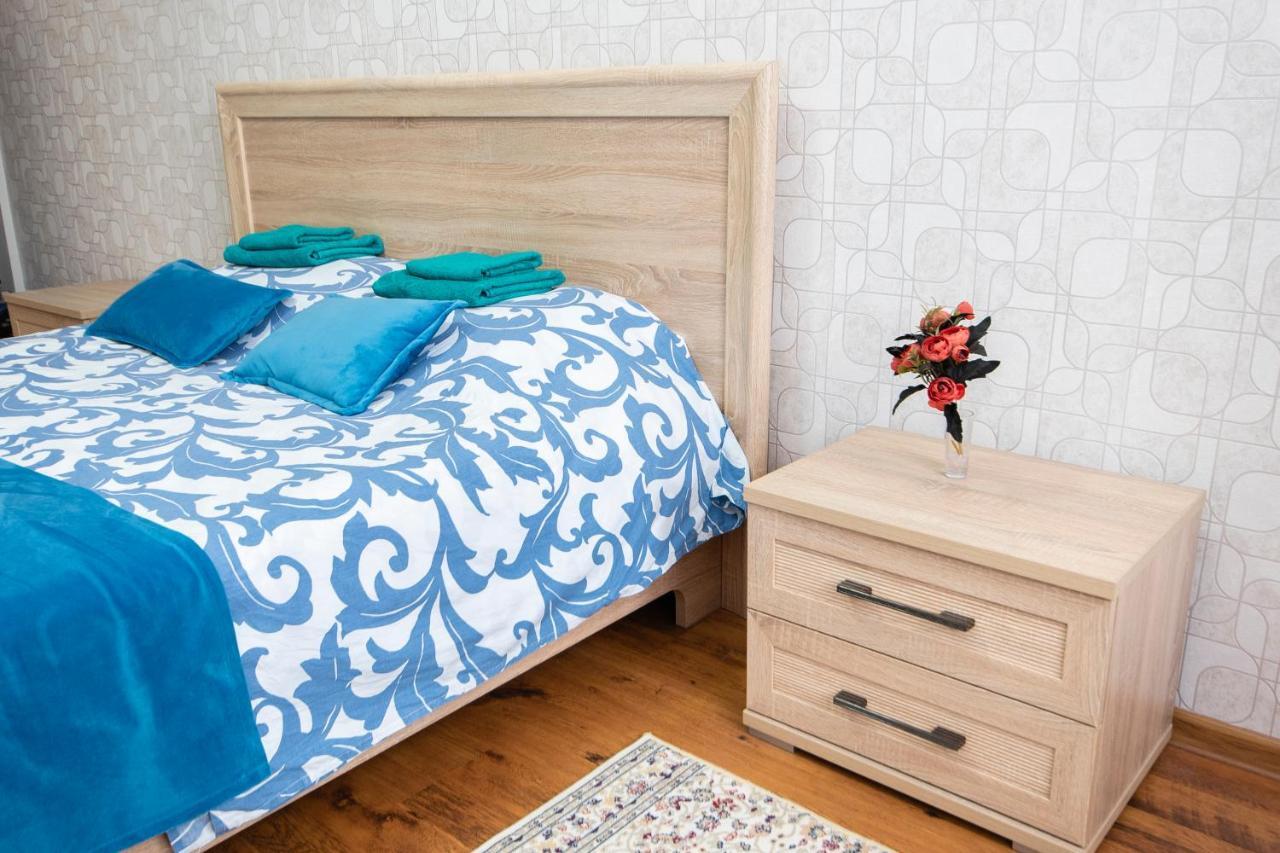 Comfortable Apartment In The Golden Square. Almatı Dış mekan fotoğraf