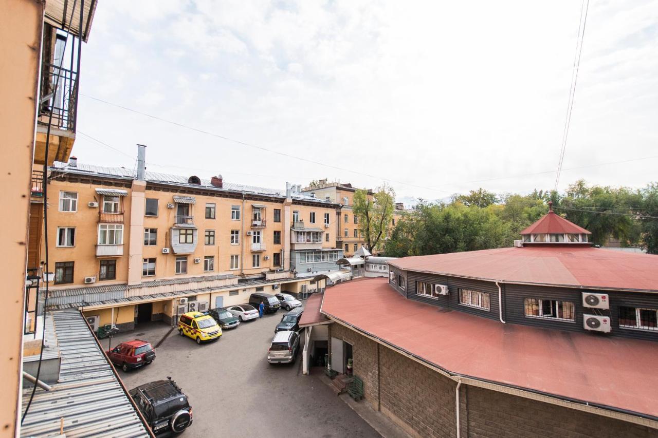 Comfortable Apartment In The Golden Square. Almatı Dış mekan fotoğraf